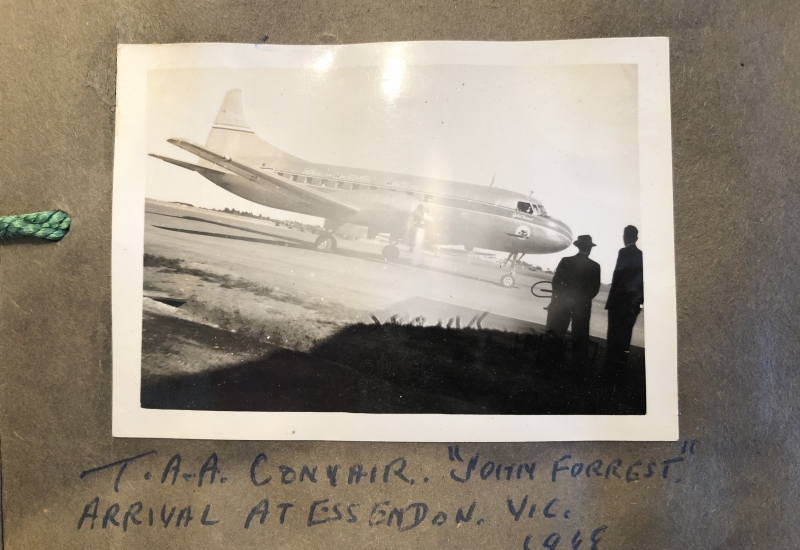 Click to view gallery of images. Photo supplied by Kellie Aarons and taken by her father of a TAA Convair arrival at Essendon 1948
